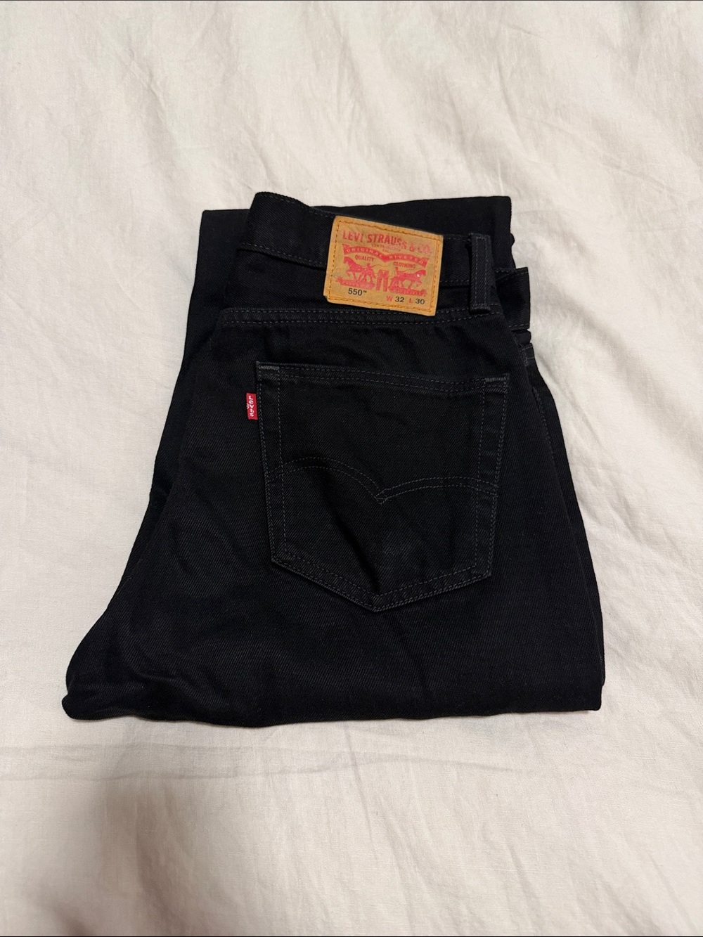 Levi's Black Men's Relaxed Jeans with Red Tab